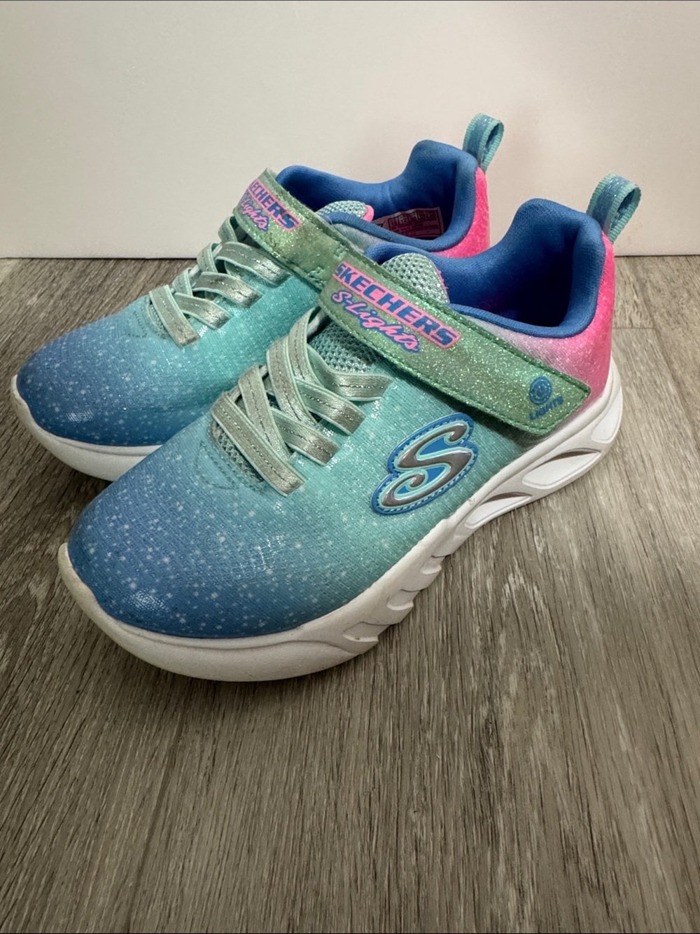 Skechers Teal to Blue Glitter Gradient Light-Up Sneakers w/Pink Lining Size 13
